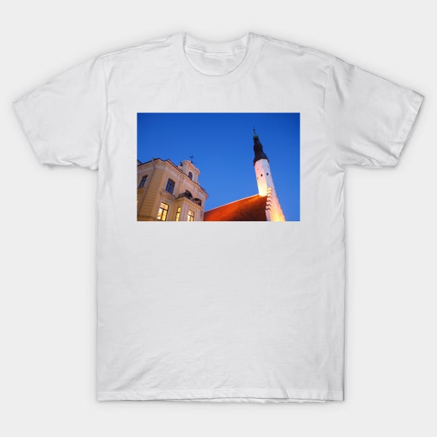 Old House Cafe Maiasmokk and Holy Spirit Church on Varna Trug at dusk, Tallinn, Estonia, Baltic States, Europe T-Shirt by Kruegerfoto